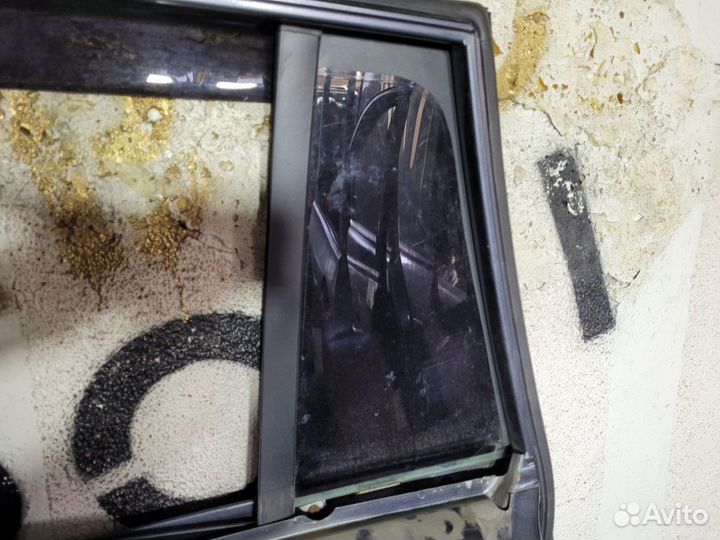Стекло двери задней правой Ford Fusion