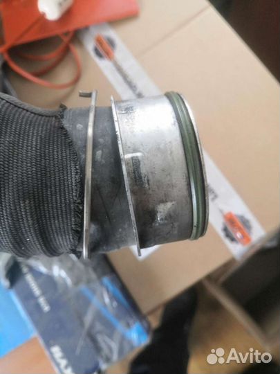 Патрубок интеркулера ауди q7 4,2 tdi