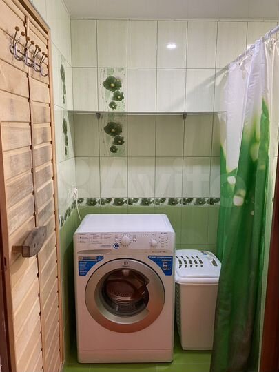 2-к. квартира, 70 м², 1/3 эт.