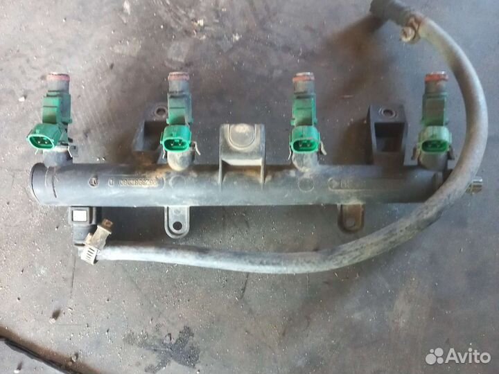 Топливная рампа peugeot 1,4