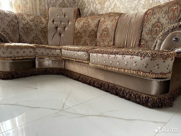 Угловой диван бу