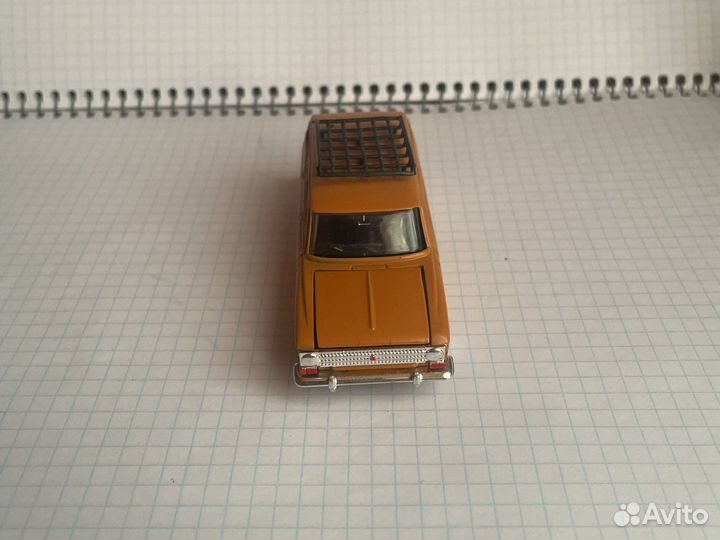 Модель азлк Москвич-427 «Дачник