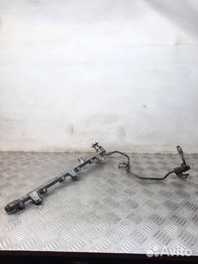 Топливная рампа Lexus Is200 седан 2.0 1GFE 2004