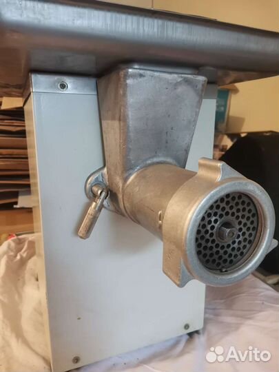 Мясорубка электрическая