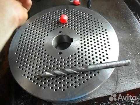 Токарь, изготовление и восстановление деталей