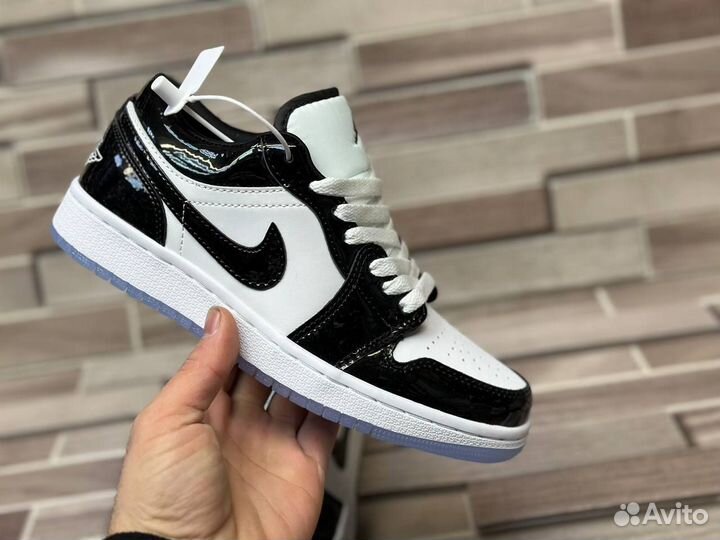 Кроссовки Nike Air Jordan 1