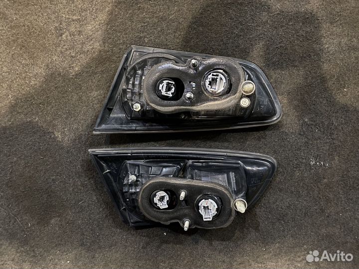 Фонарь в крышку багажника Mitsubishi lancer 10