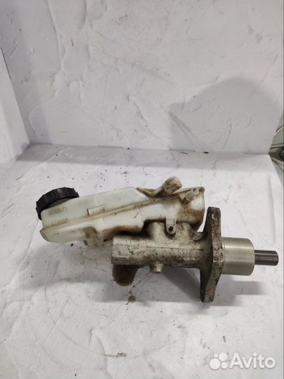 Главный тормозной цилиндр Ford Focus DB asdb 2005