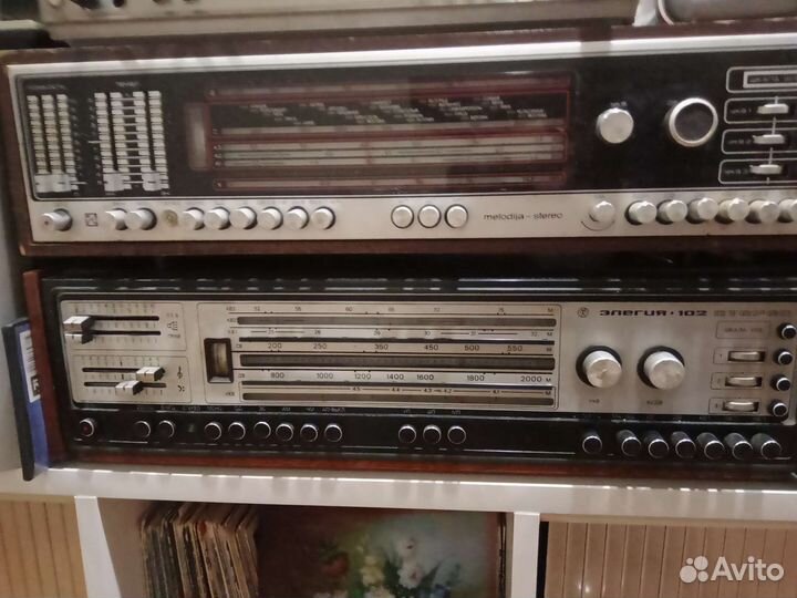 Радиолы СССР Мелодия102, Элегия 102 стерео