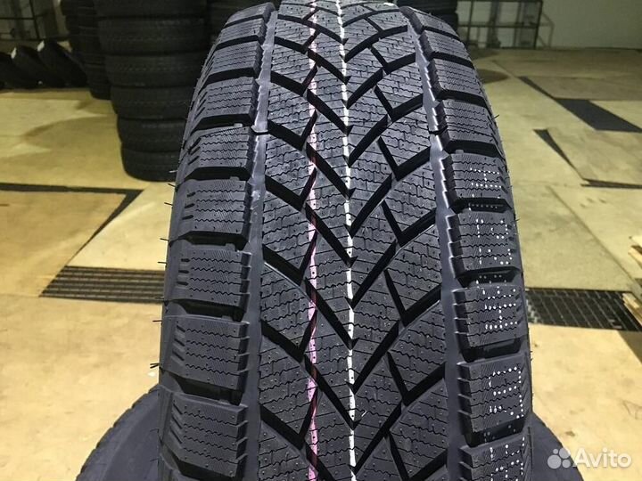 Windforce Snowblazer 235/65 R17 108T
