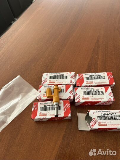 Форсунки Тойота камри 70-75 3,5