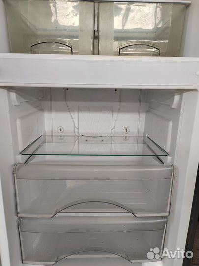 Продам 2х камерный холодильник в хорошем состоянии