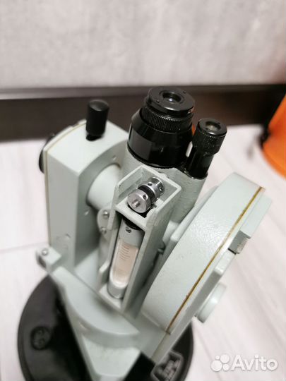 Теодолит 2т30п