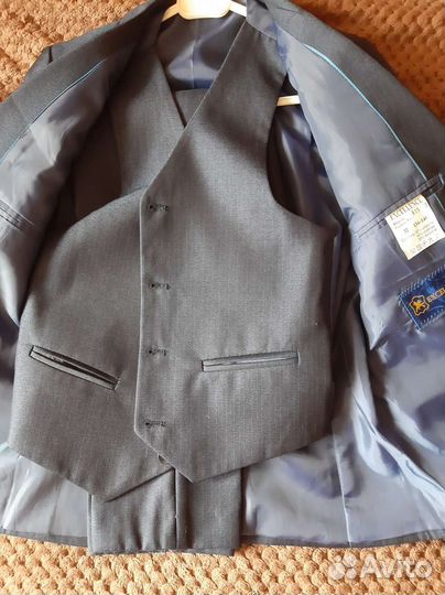Костюм тройка для школы рост 140