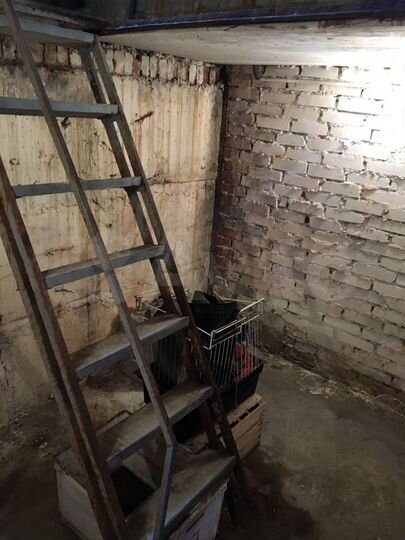 Гараж, > 30 м²