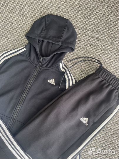 Костюм adidas essentials