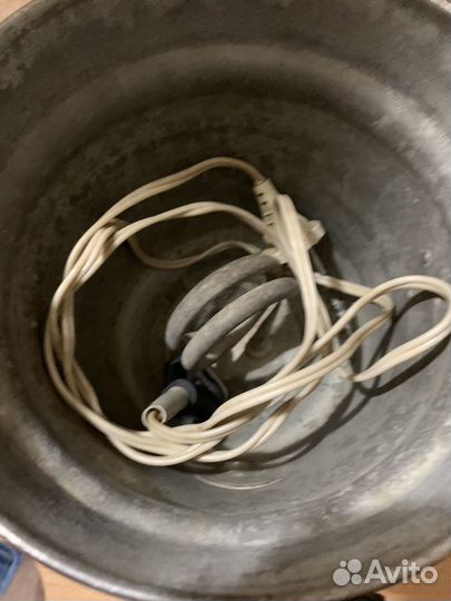 Самовар и телефон дисковый