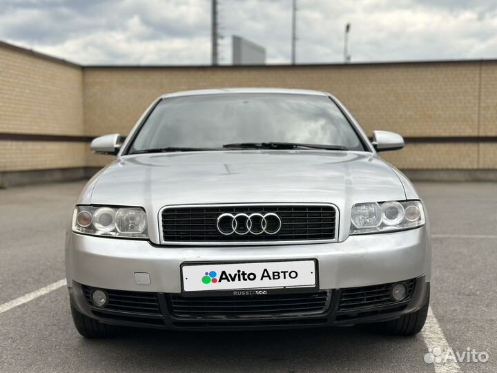 Audi A4 2.0 МТ, 2000, 257 171 км