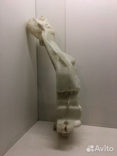 Бачок стеклоомывателя передний Honda Cr-V 3