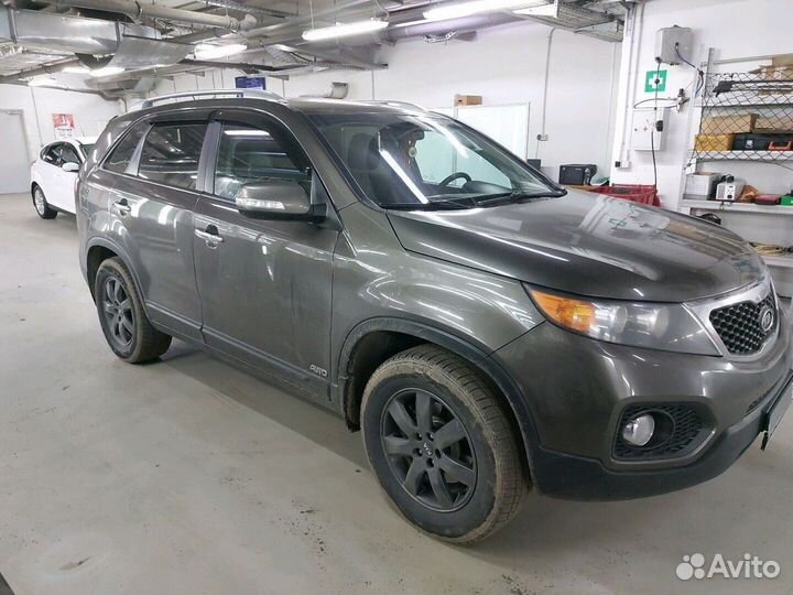 Kia Sorento 2.4 AT, 2012, 218 214 км