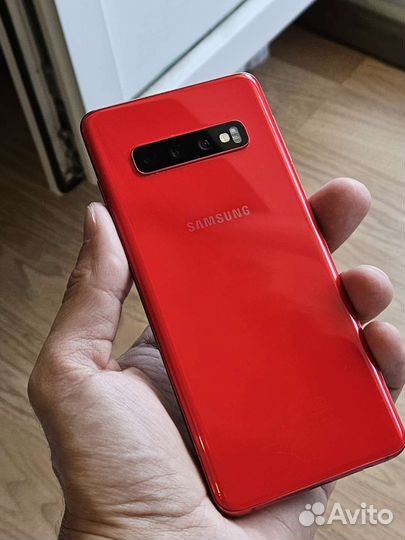 Смартфон samsung galaxy s10
