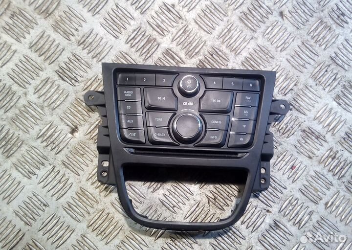 Магнитола на Опель Мокка