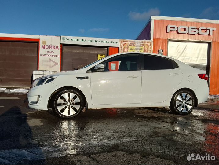 Kia Rio 1.4 AT, 2013, 196 000 км