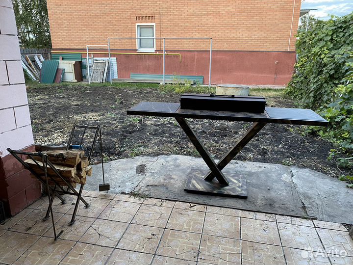 Мангал с дровником и крышкой