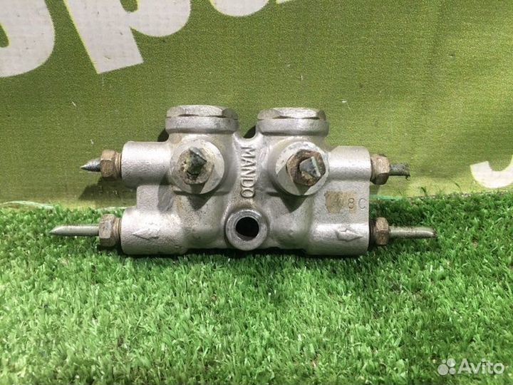 Распределитель тормозной Hyundai Sonata Y3 G4CNV