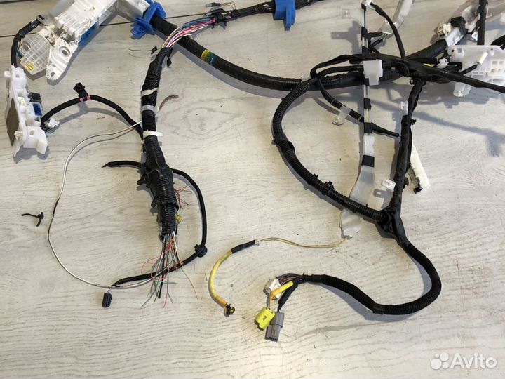 Lexus GX470 Проводка салона