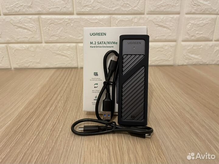 Внешний корпус/бокс для SSD M.2 NVMe/Sata Ugreen