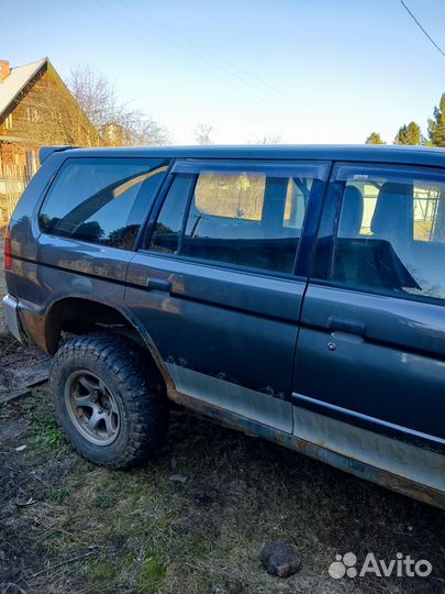 Mitsubishi Pajero Sport 2.5 МТ, 2003, 300 000 км