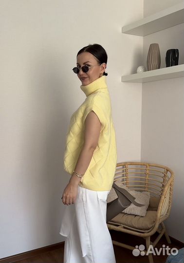 Жилет вязаный женский