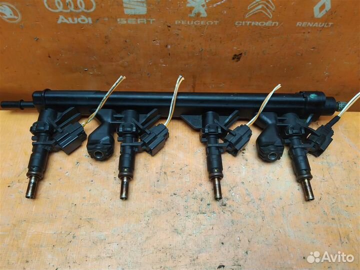 Форсунка инжекторная электрическая Peugeot 308 (2