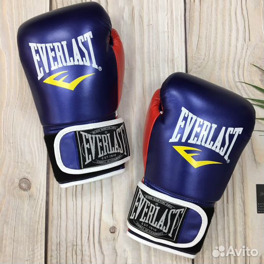 Боксерские перчатки Everlast
