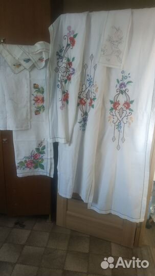 Вышивка ручной работы