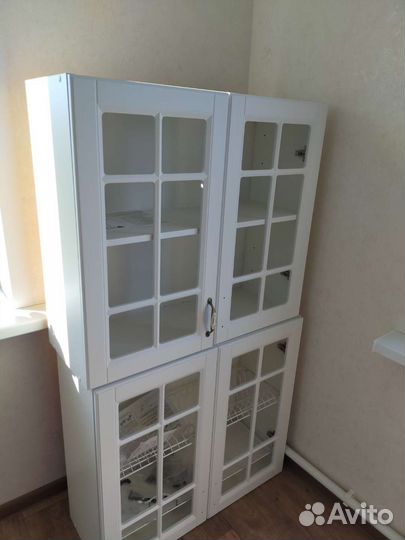 Кухонный навесной шкаф