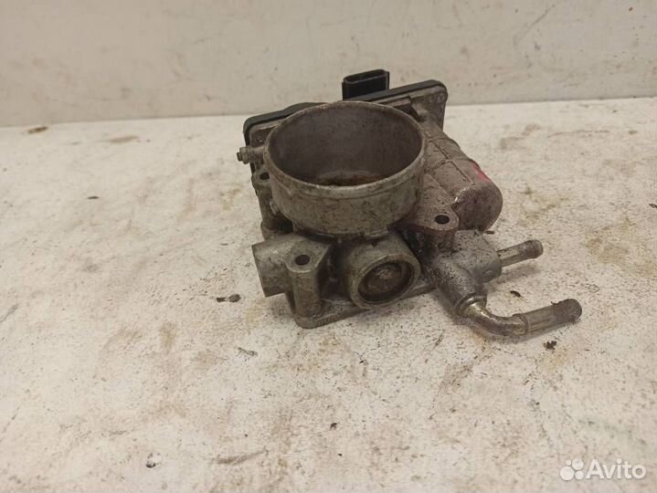 Дроссельная заслонка