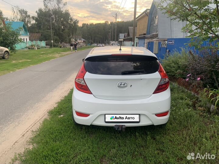 Hyundai Solaris 1.6 AT, 2012, 92 000 км