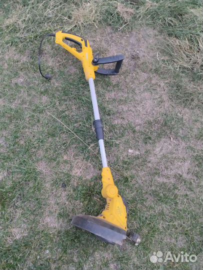 Электрическая газонокосилка