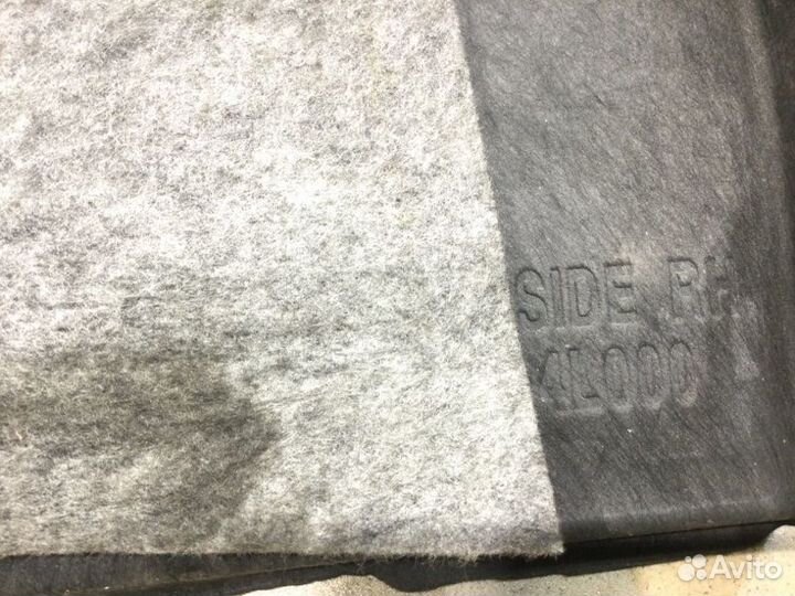 Обшивка багажника правая правая Hyundai Solaris