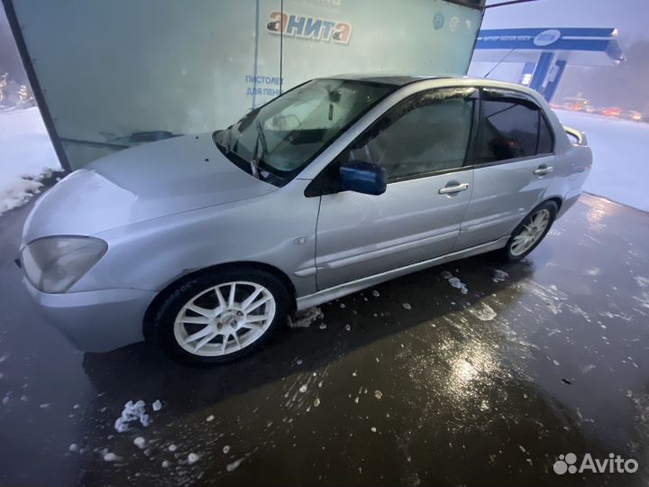 Mitsubishi Lancer 2.0 МТ, 2004, 290 000 км