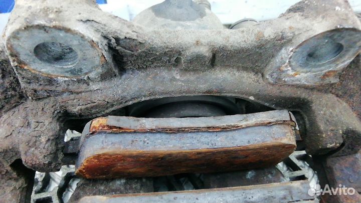 Суппорт задний левый Mercedes-Benz S-Класс W221