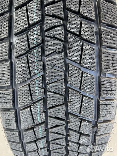 Kapsen IceMax RW501 235/55 R19 134U