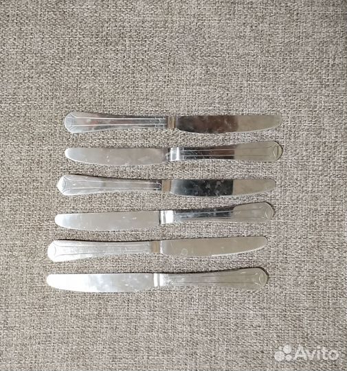 Набор столовых ножей