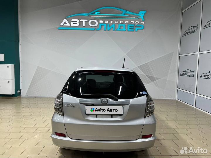 Honda Fit Shuttle 1.5 AT, 2013, 128 235 км