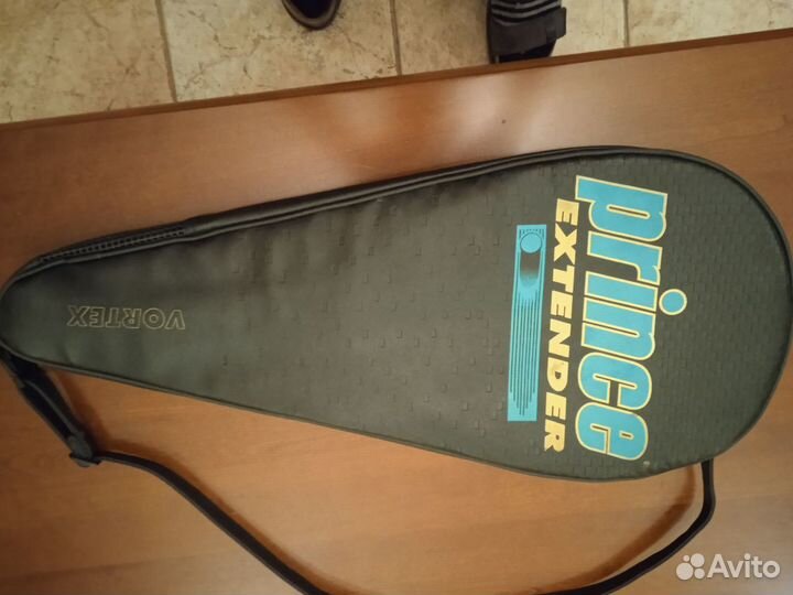 Теннисная ракетка для большого тенниса