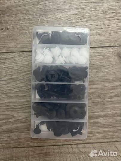 Заклепки автомобильные пластиковые