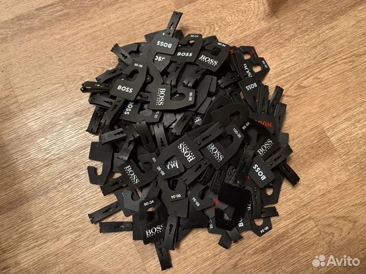 Вешалки Hugo Boss для ремней