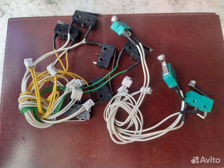 Микровыключатель